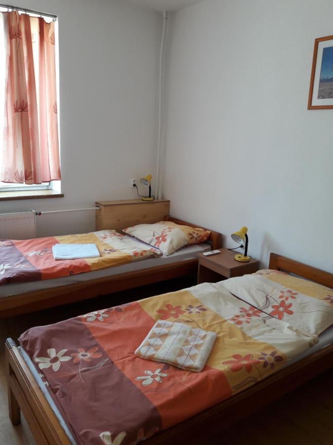 Ubytovna A Penzion Tavros Žilina Exterior foto