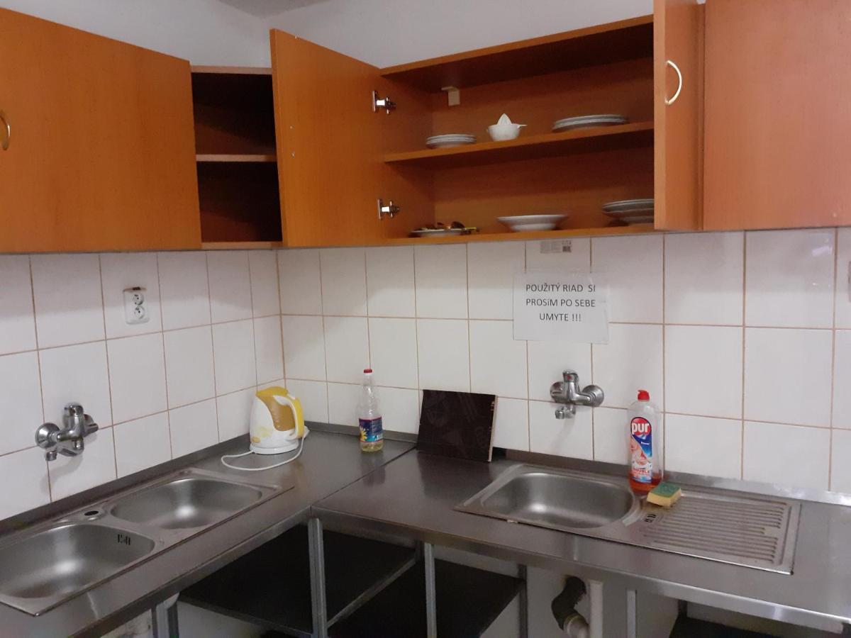 Ubytovna A Penzion Tavros Žilina Exterior foto